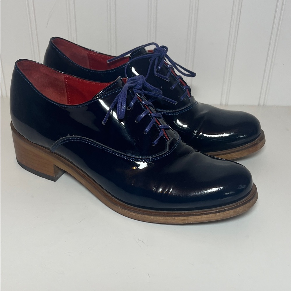 Girotti navy blue patent leather women’s oxford shoes